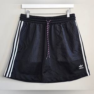 Adidas High Waisted Black Skirt With Pockets